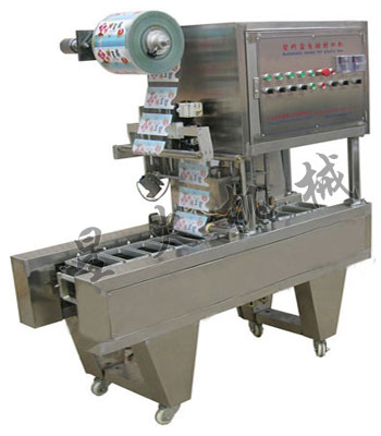 塑料盒全自動封口機(jī)